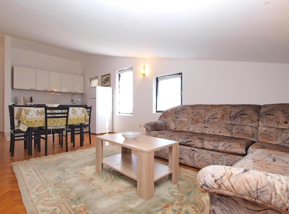 Apartments Puntizela 727 プーラ エクステリア 写真
