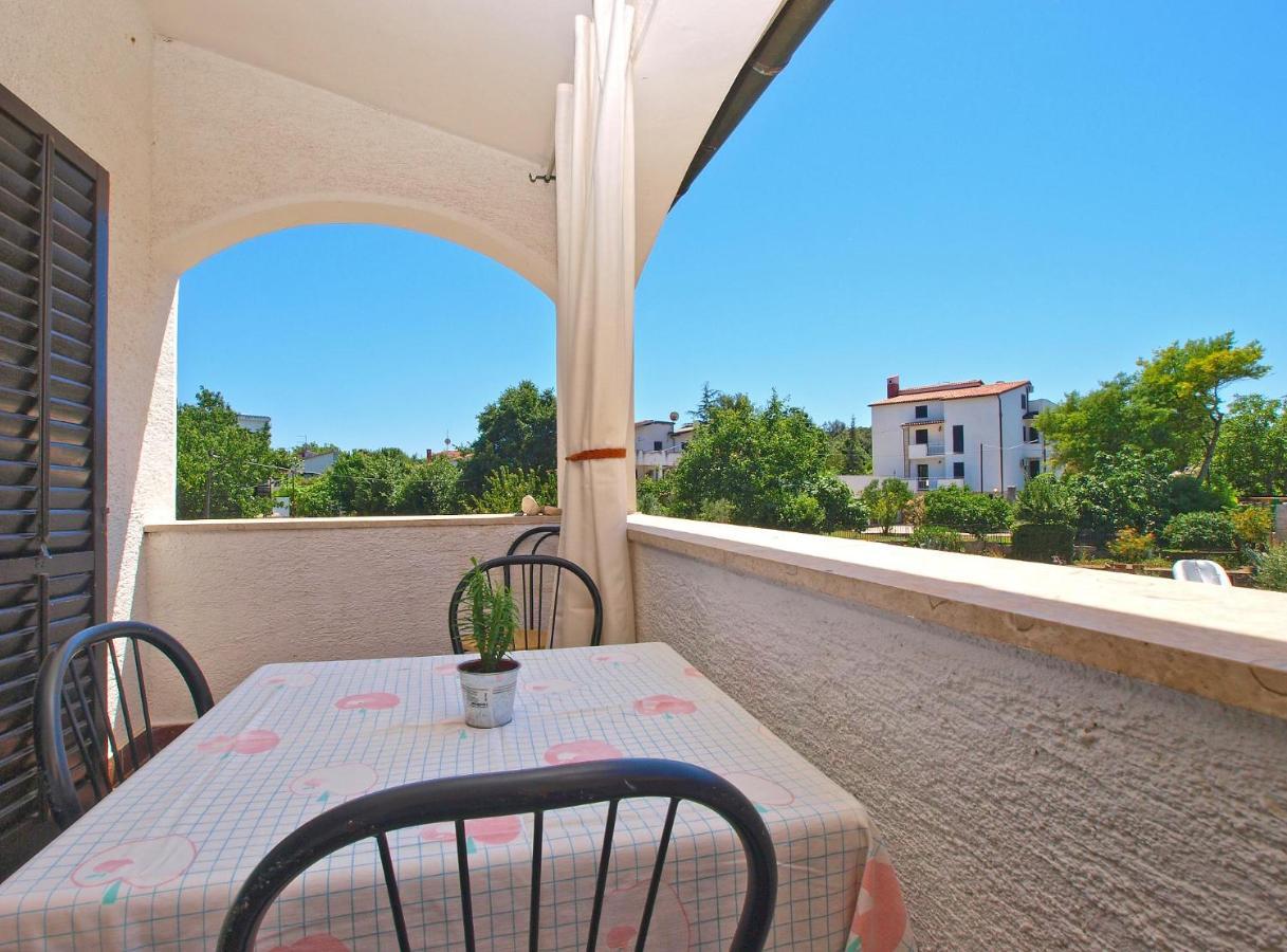 Apartments Puntizela 727 プーラ エクステリア 写真