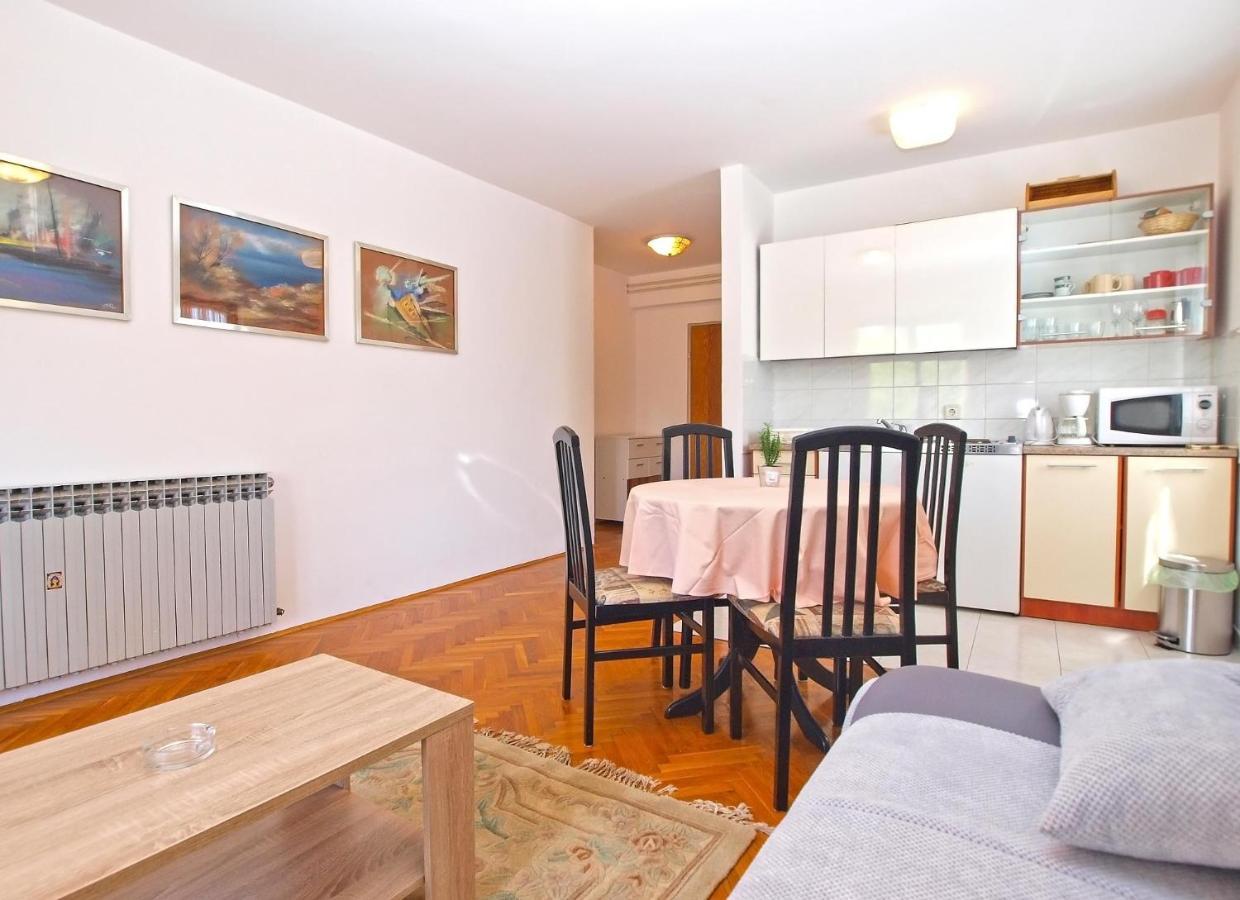 Apartments Puntizela 727 プーラ エクステリア 写真