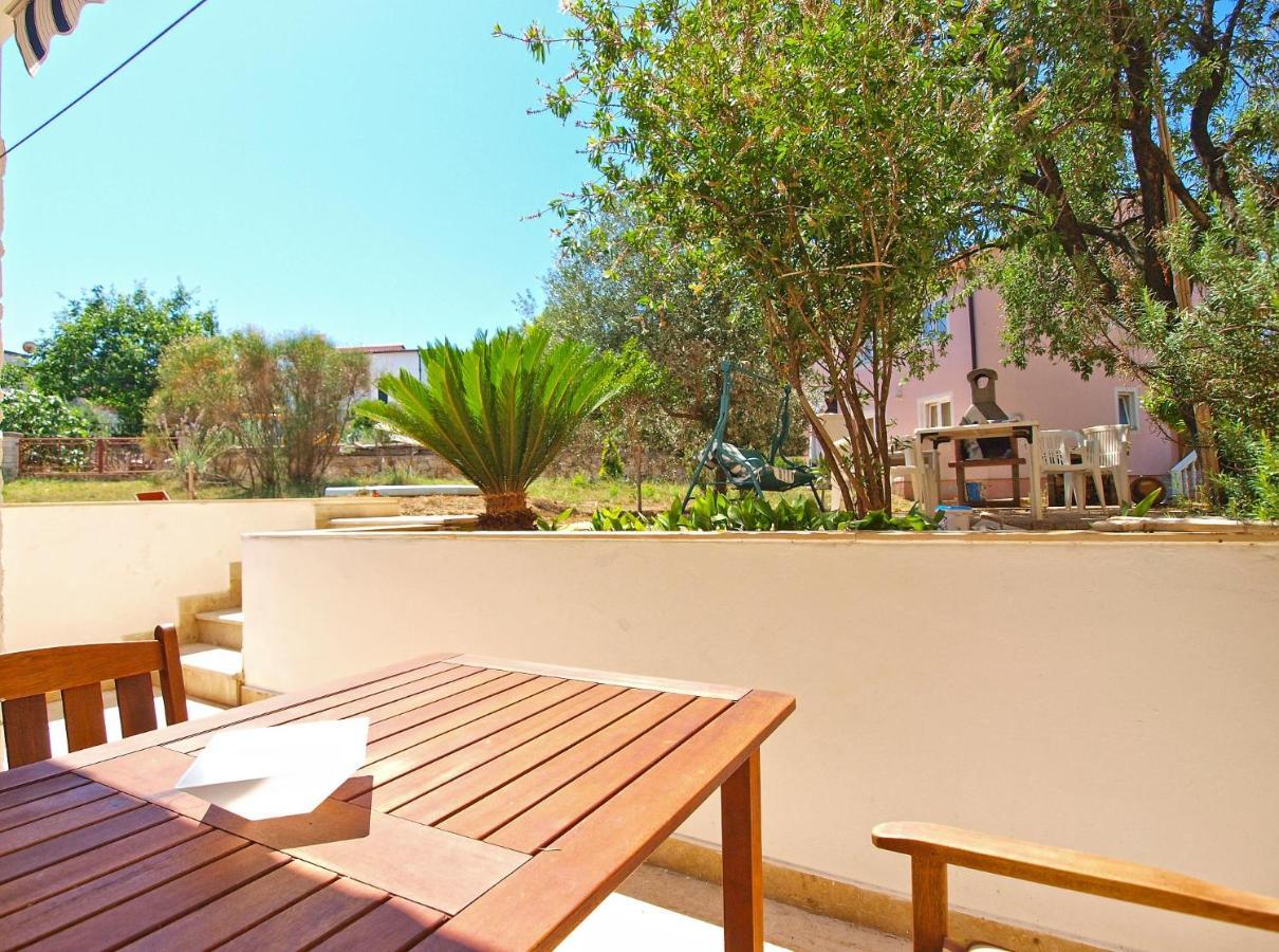Apartments Puntizela 727 プーラ エクステリア 写真