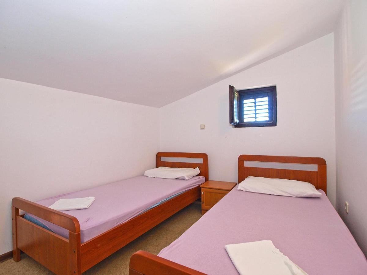 Apartments Puntizela 727 プーラ エクステリア 写真