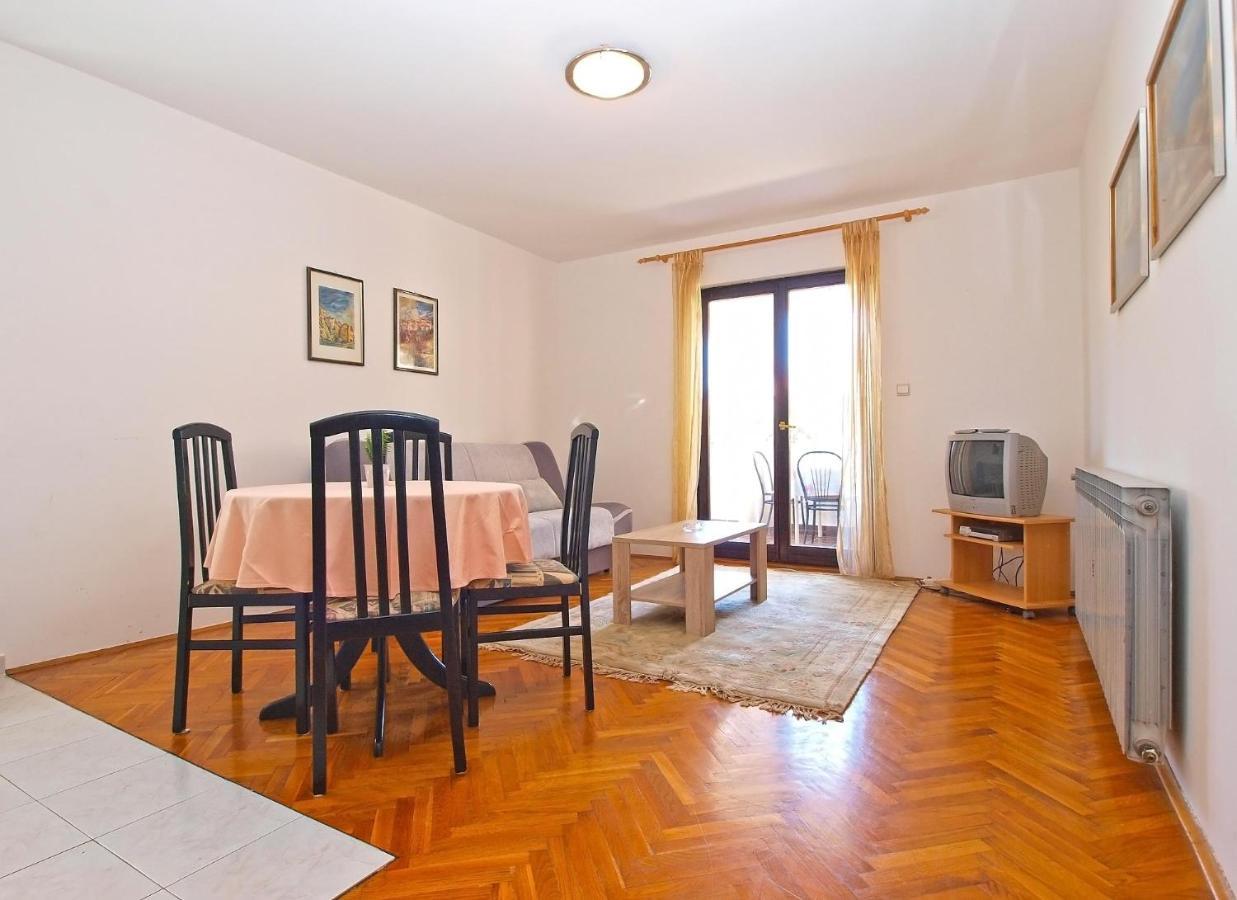 Apartments Puntizela 727 プーラ エクステリア 写真