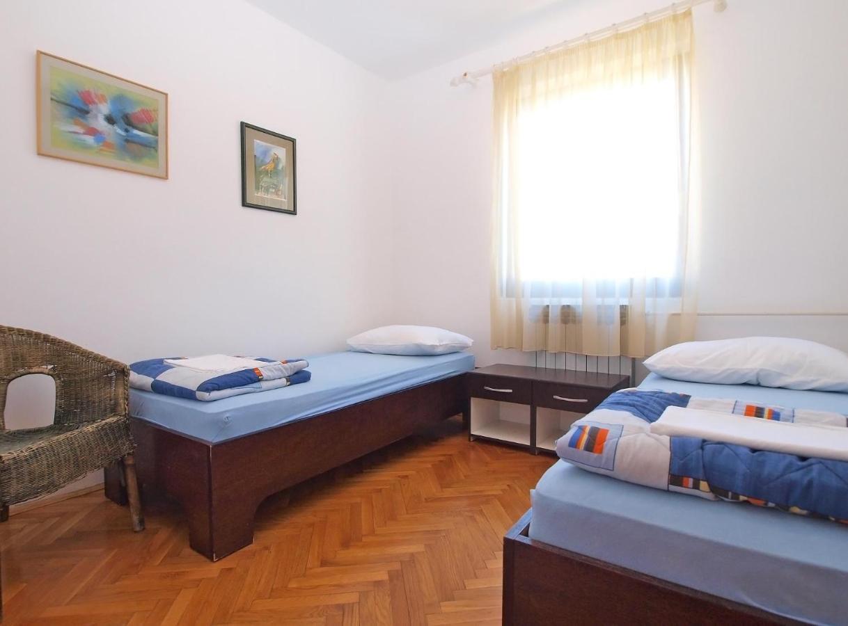 Apartments Puntizela 727 プーラ エクステリア 写真