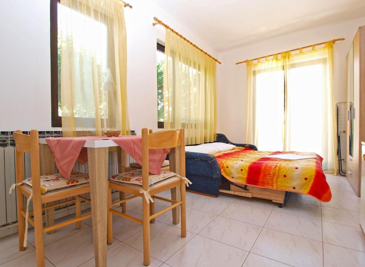 Apartments Puntizela 727 プーラ エクステリア 写真